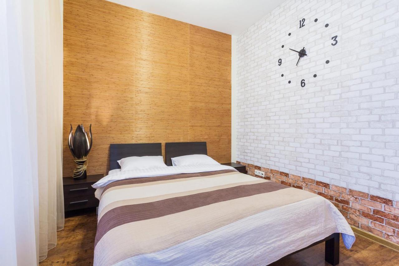 Navit Apartments With Breakfast, Near The Railway Station, The City Center, The Park Kiev Ngoại thất bức ảnh