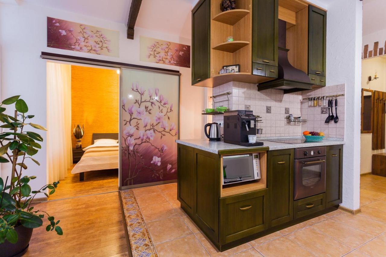 Navit Apartments With Breakfast, Near The Railway Station, The City Center, The Park Kiev Ngoại thất bức ảnh