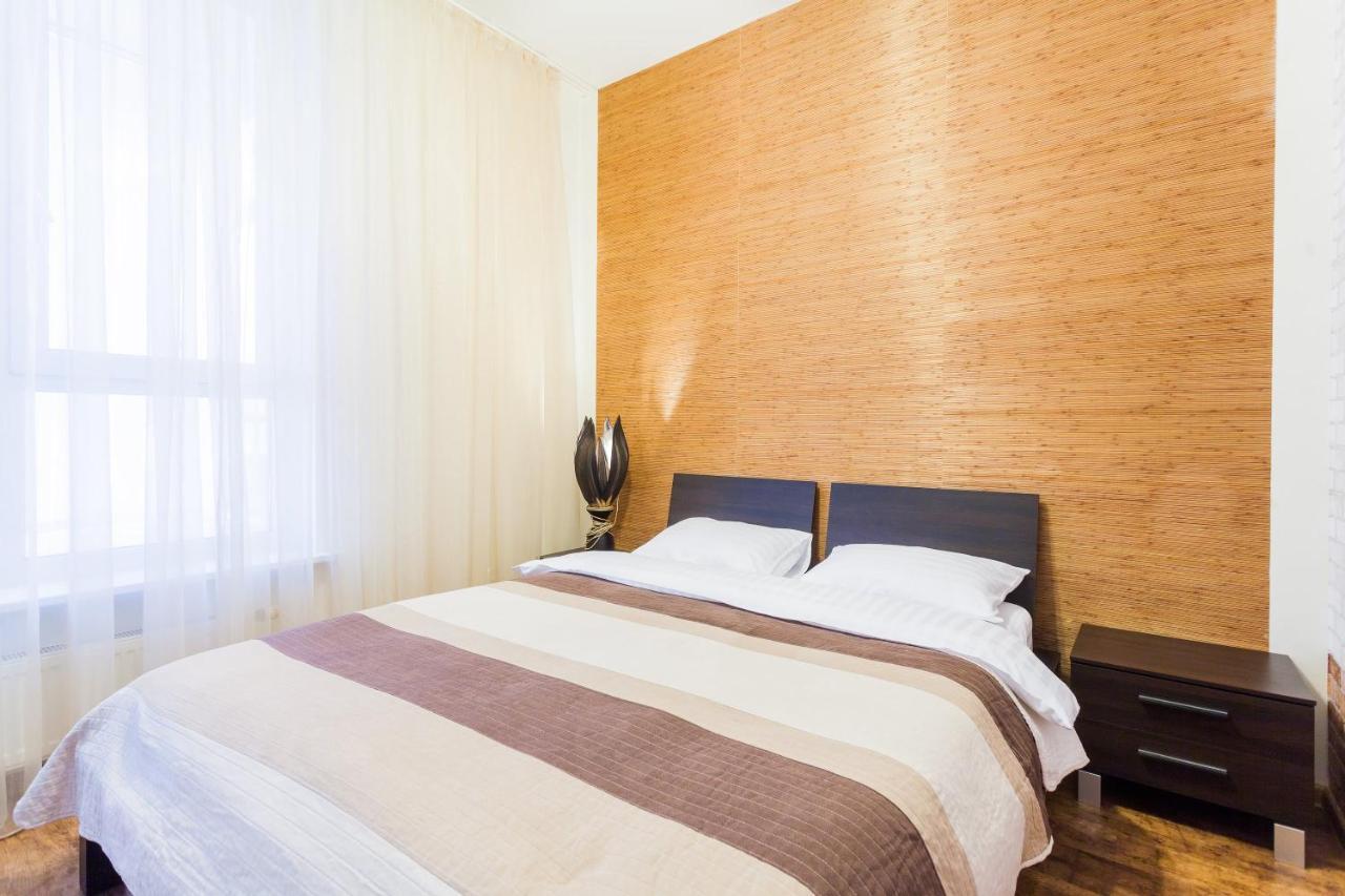 Navit Apartments With Breakfast, Near The Railway Station, The City Center, The Park Kiev Ngoại thất bức ảnh